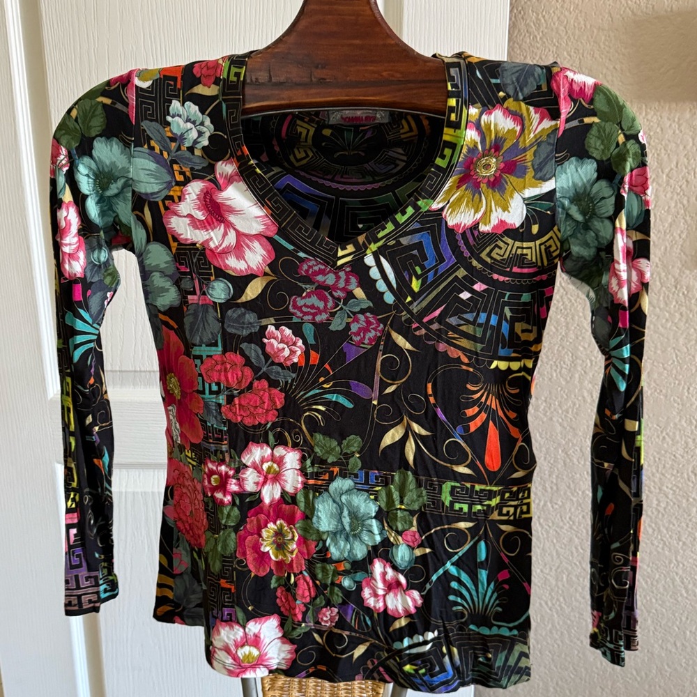 Johnny Was Multicolor Floral V-Neck Blouse XS